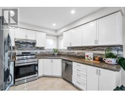 3 Griffen Place, Whitby, ON L1R2N5 Photo 9