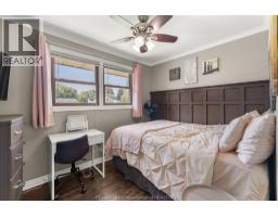 Living room - 23 Queensway Drive, Chatham, ON N7M4G3 Photo 10