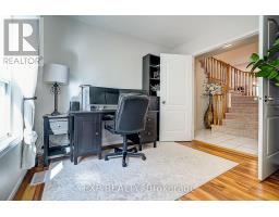 499 Silken Laumann Drive, Newmarket, ON L3X2H9 Photo 18