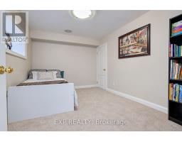 499 Silken Laumann Drive, Newmarket, ON L3X2H9 Photo 32