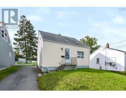 17 East Pleasant Street, Amherst, NS B4H1M6 Photo 33