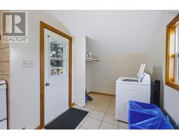 17 East Pleasant Street, Amherst, NS B4H1M6 Photo 11