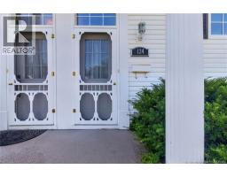124-126 Bahama Street, photo 3