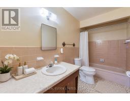 21 Debby Court, Toronto, ON M9N2L7 Photo 13