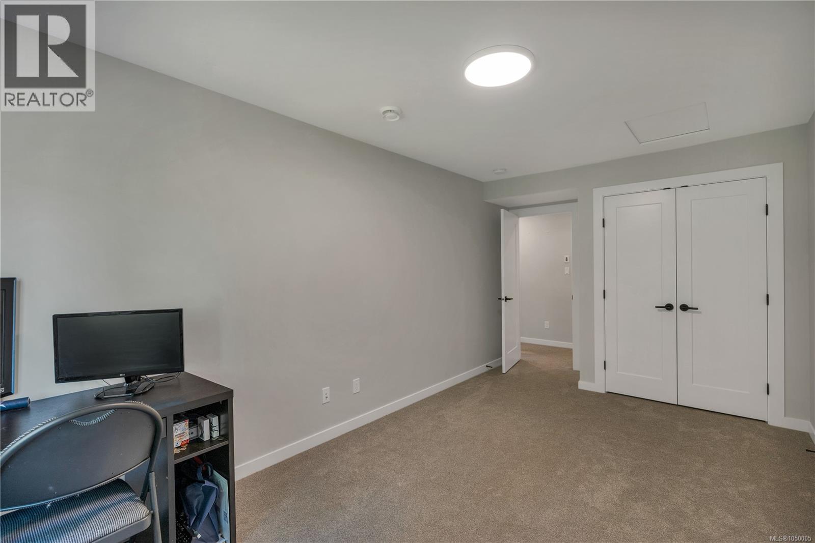 #5 444 Fisher Rd - 24