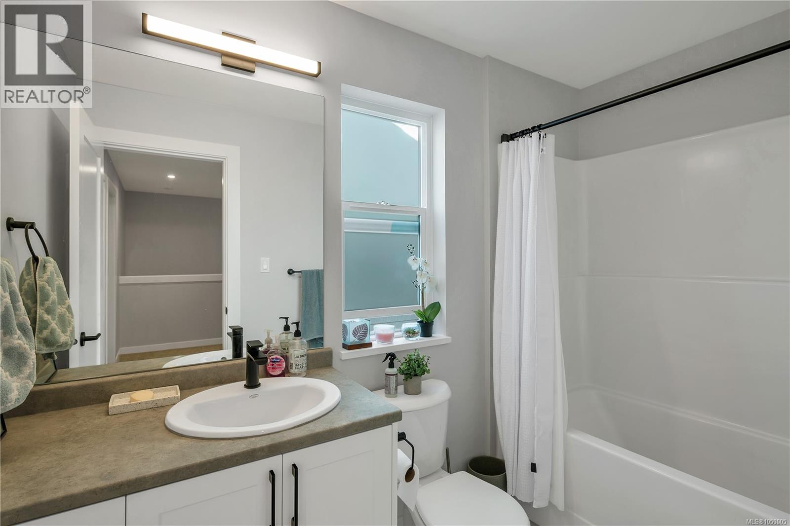 #5 444 Fisher Rd - Image 25