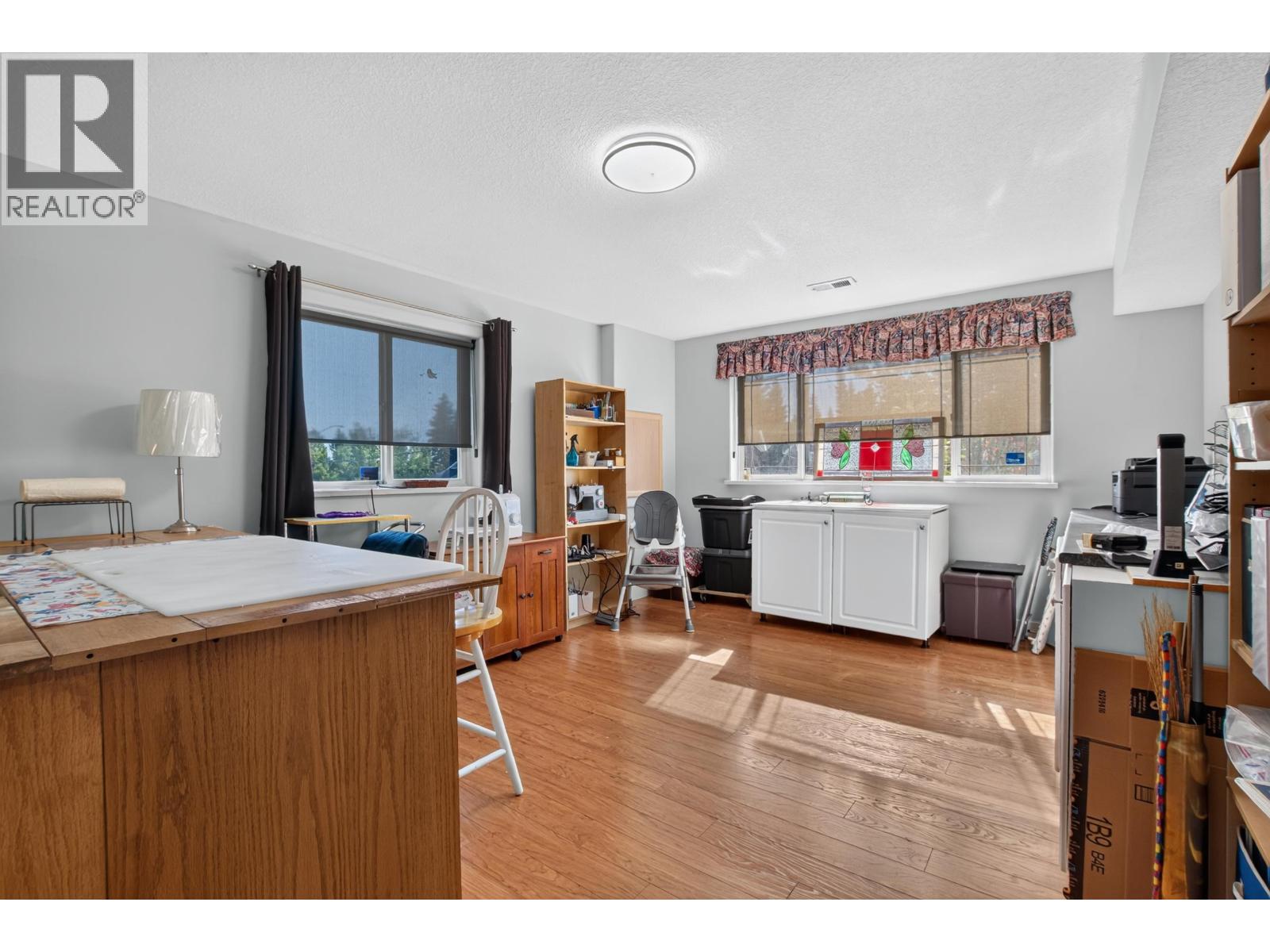 2564 BERNARD ROAD - 31