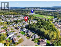 Living room - 2564 Bernard Road, Prince George, BC V2N5M1 Photo 10