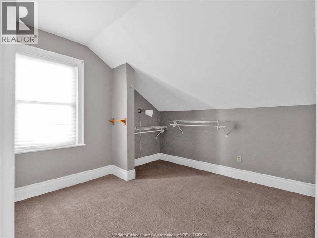 1396 Moy AVENUE - 17
