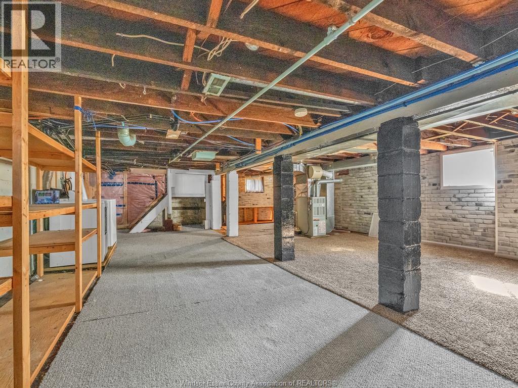 1396 Moy AVENUE - 24