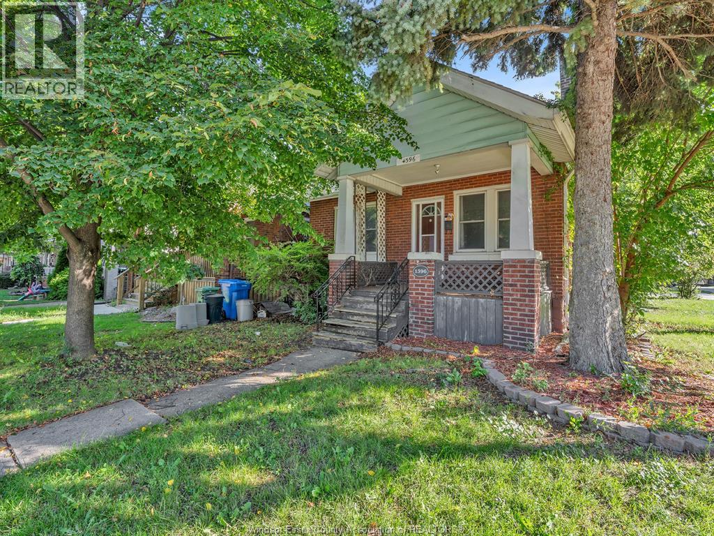 1396 Moy AVENUE - 27