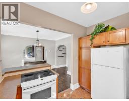 Family room - 1396 Moy Avenue, Windsor, ON N8X4S6 Photo 11
