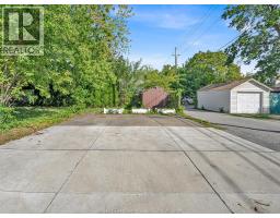 1396 Moy Avenue, Windsor, ON N8X4S6 Photo 31