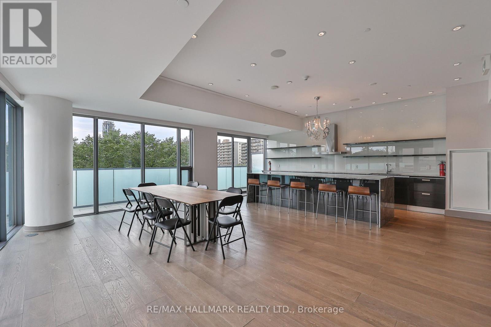 #TH-103 1815 YONGE STREET - 34