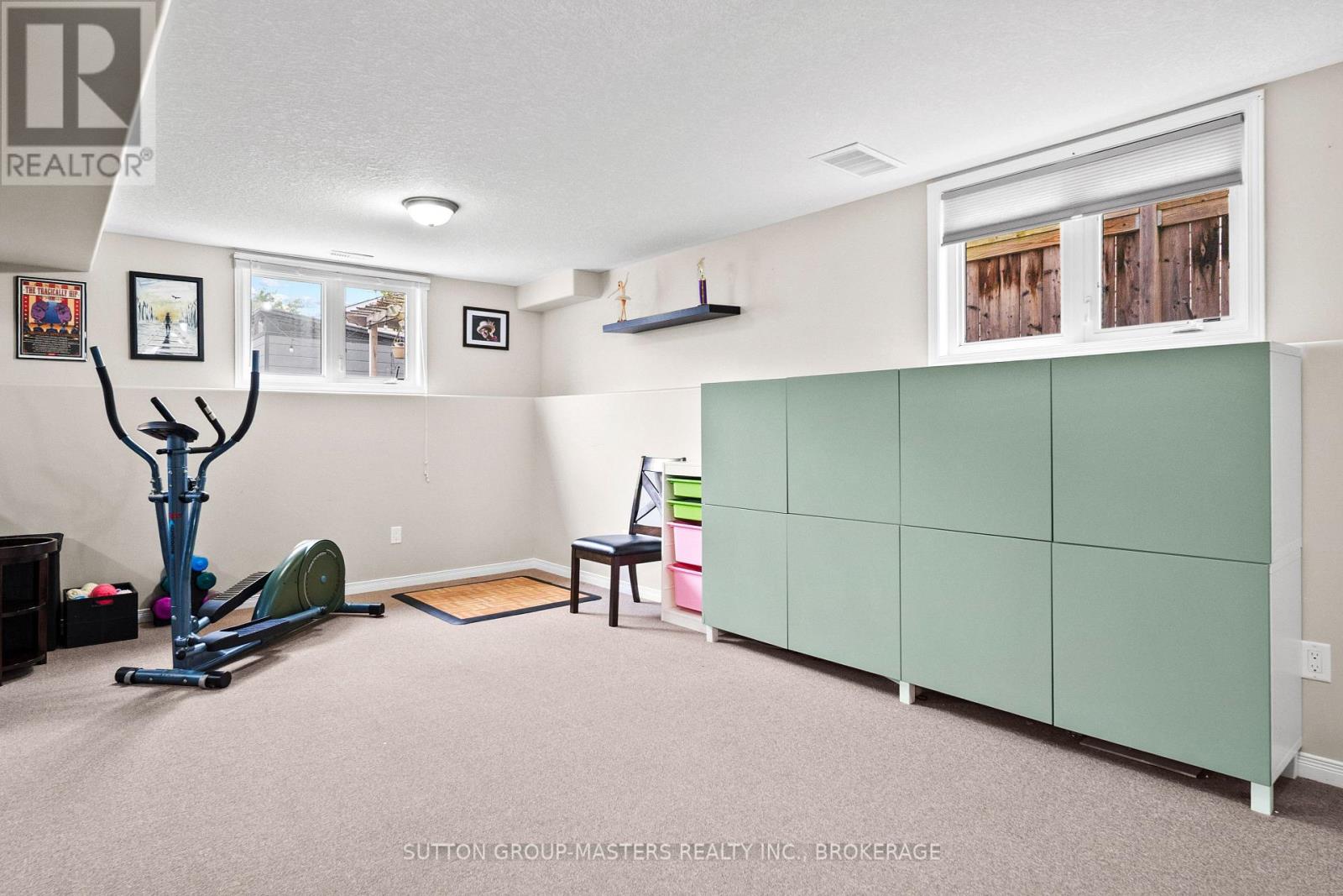 1460 ALBANY DRIVE - Image 20