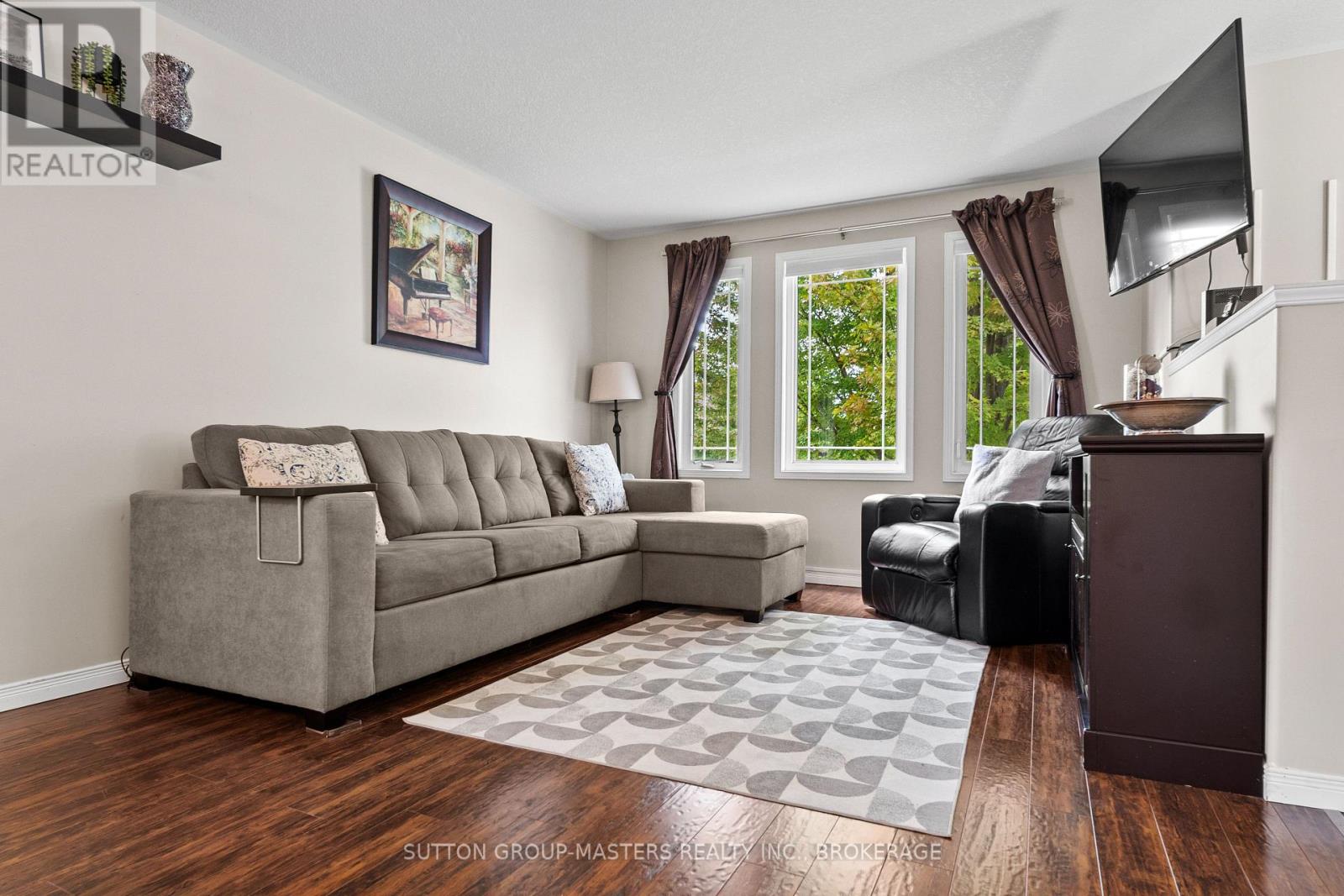 1460 ALBANY DRIVE - Image 5