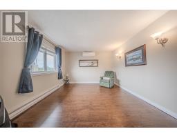 20 Newfoundland Drive thumbnail 4