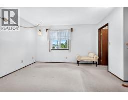 Bedroom - 615 Dominion Street, Kamloops, BC V2C2X6 Photo 7