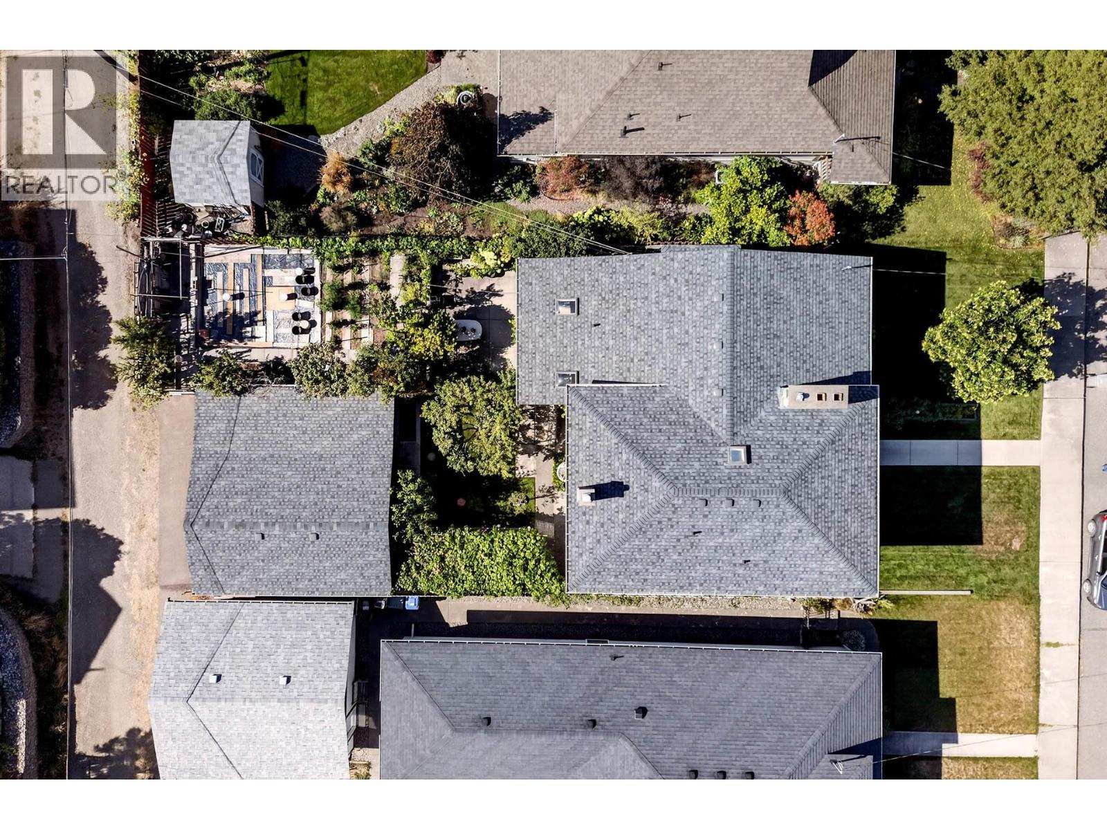 615 Dominion Street - 29