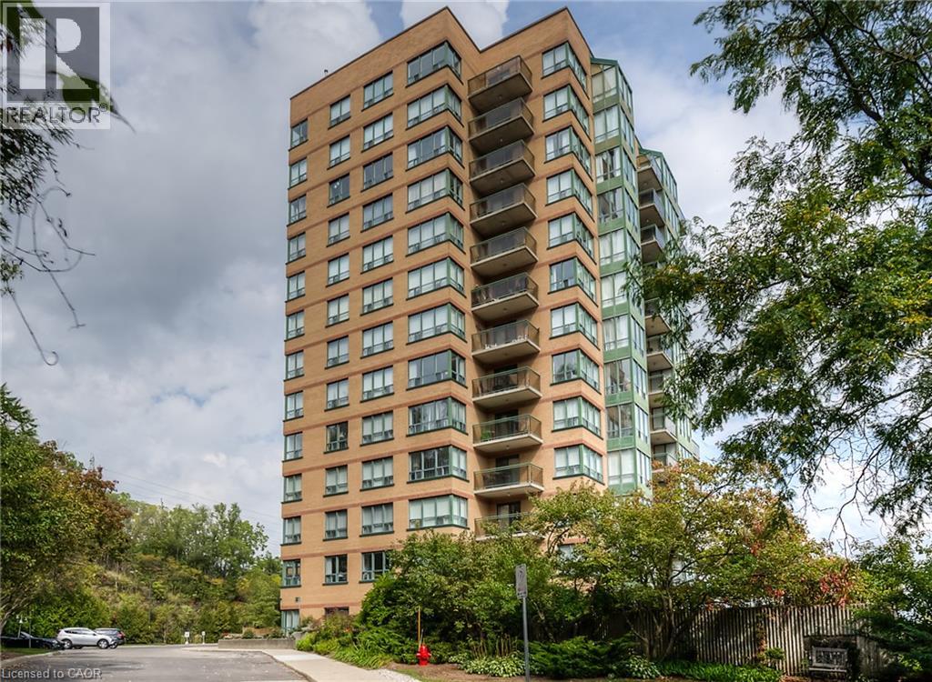 237 KING Street W Unit# 102 — photo 3