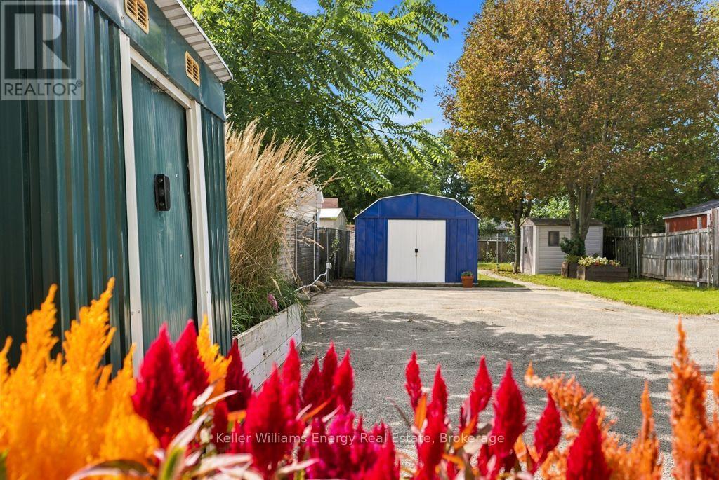 254 BURK STREET - 33