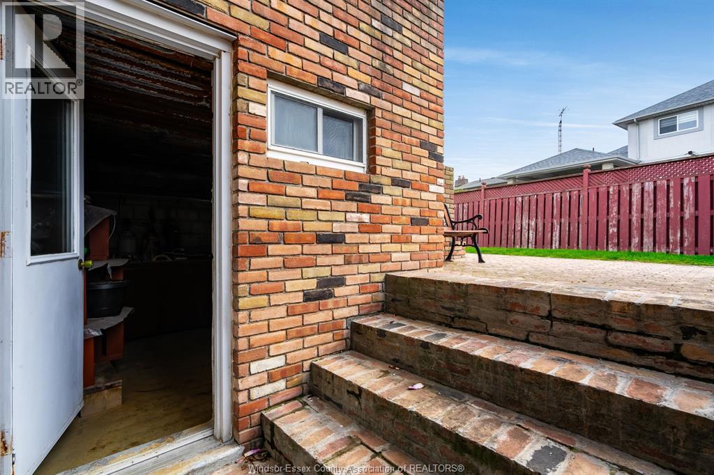 5 Lucy CRESCENT - 48