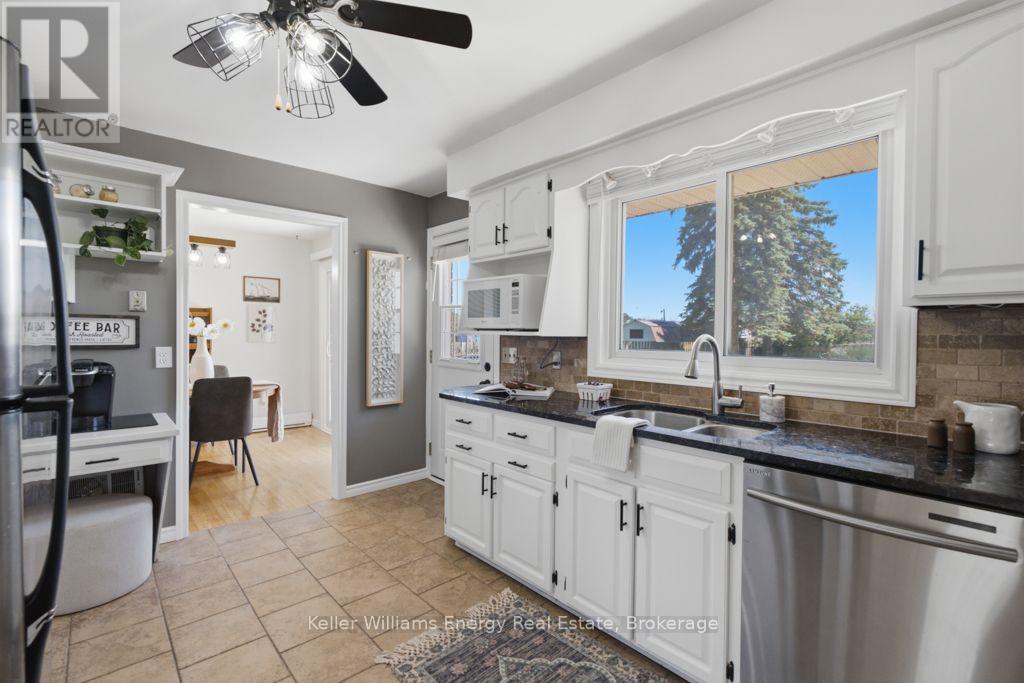 615 HAMILTON ROAD - 16