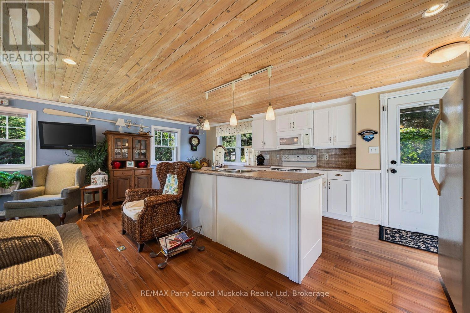 2 ROBINS NEST LANE - Image 24