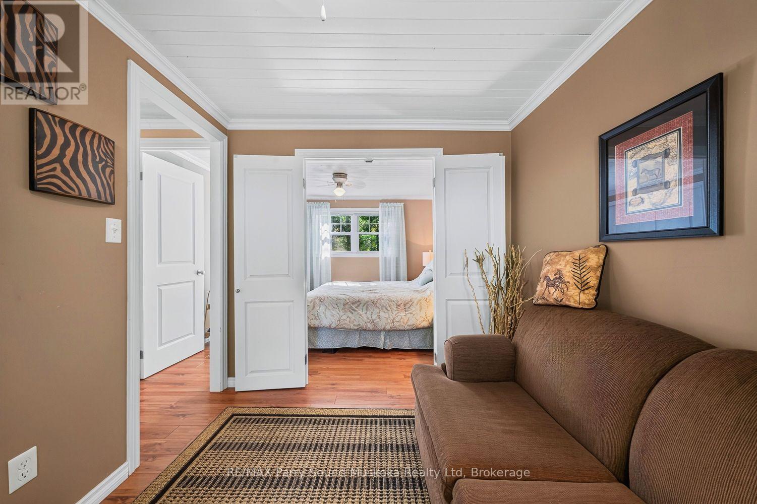 2 ROBINS NEST LANE - Image 34