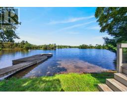 2 Robins Nest Lane, Mckellar, ON P2A0B5 Photo 6