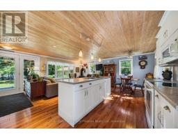 2 Robins Nest Lane, Mckellar, ON P2A0B5 Photo 8