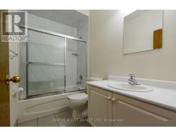 204 Sheppard Avenue W, Toronto, ON M2N1N1 Photo 11