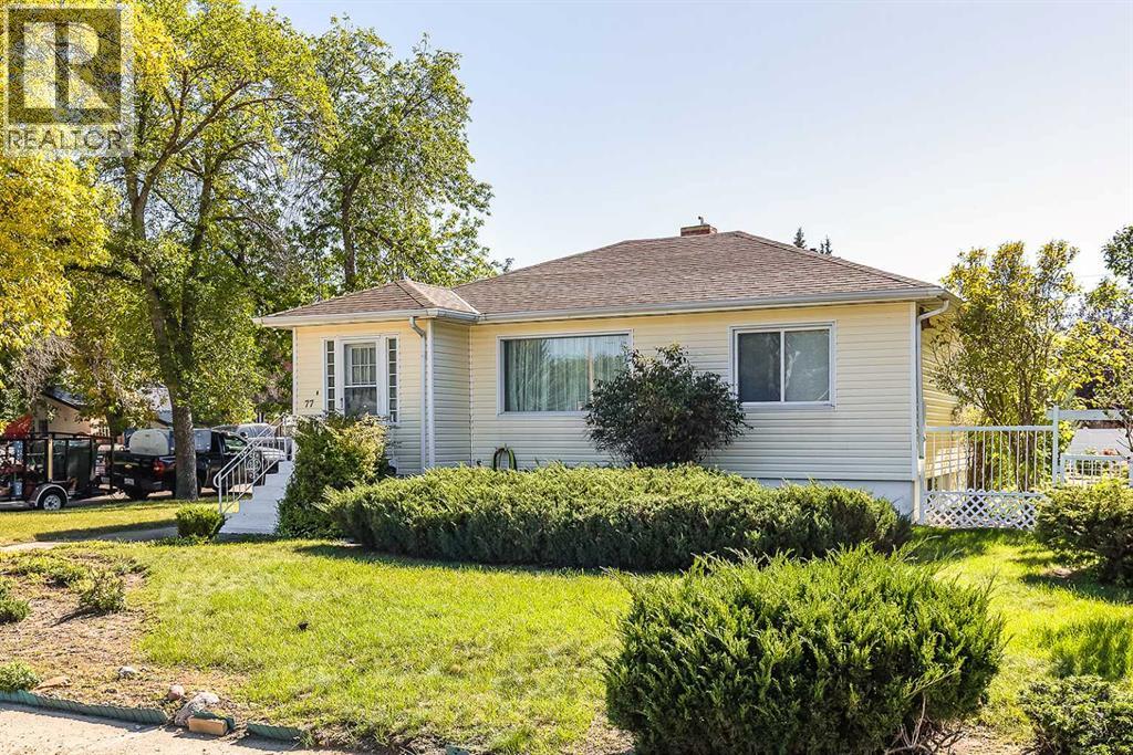 77 9 Street NE - 3