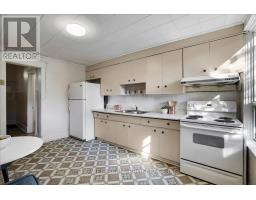 251 Ashdale Avenue, Toronto, ON M4L2Y8 Photo 10