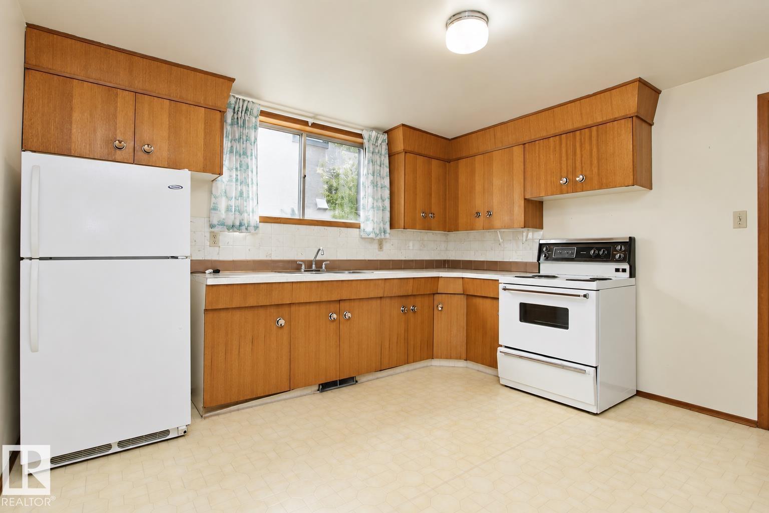10339 80 street NW - 28