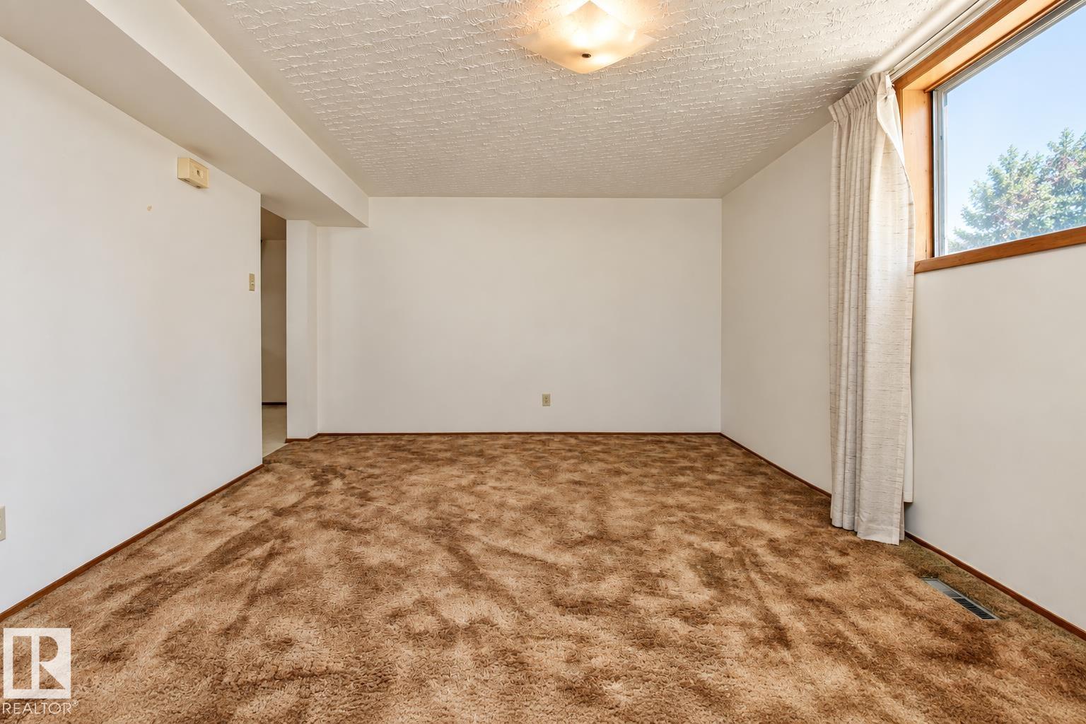 10339 80 street NW - 32