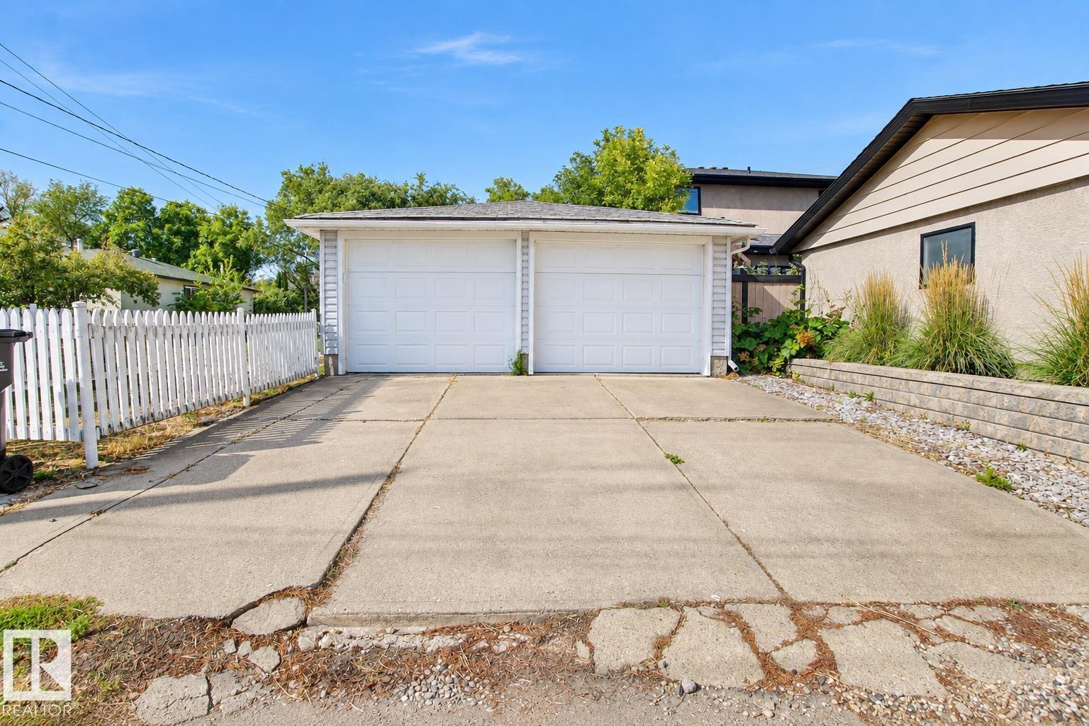 10339 80 street NW - 35