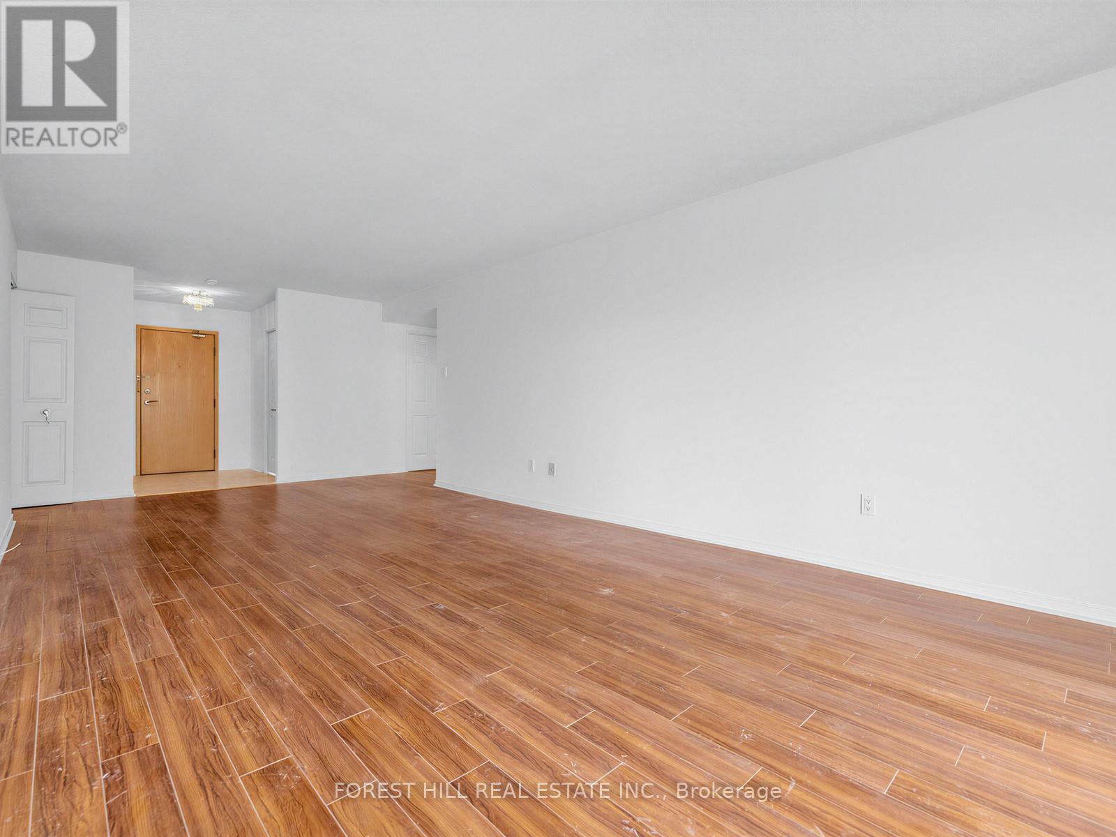 #306 7905 BAYVIEW AVENUE - 11