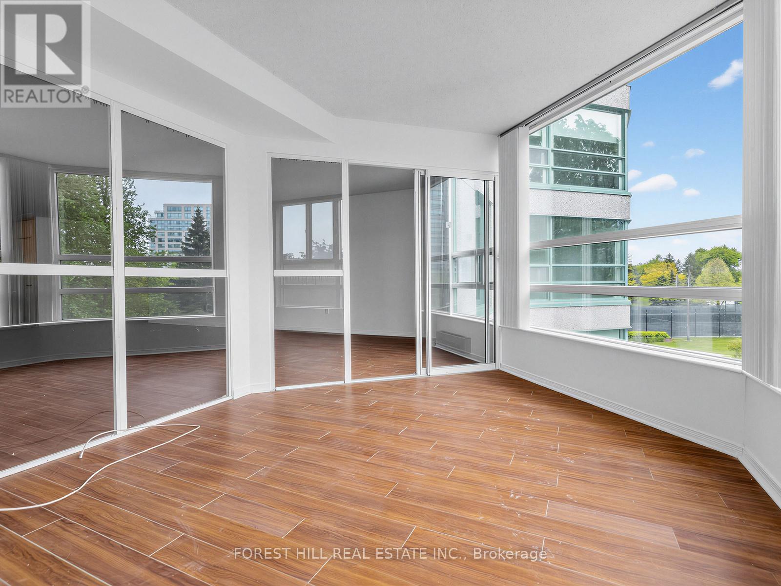 #306 7905 BAYVIEW AVENUE - 18