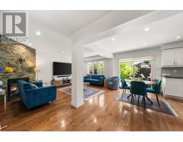 1002 Oaktree Crescent, Newmarket, ON L3X2Z3 Photo 11