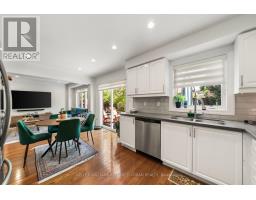 1002 Oaktree Crescent, Newmarket, ON L3X2Z3 Photo 15