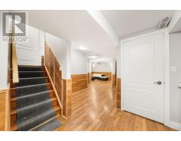 1002 Oaktree Crescent, Newmarket, ON L3X2Z3 Photo 37