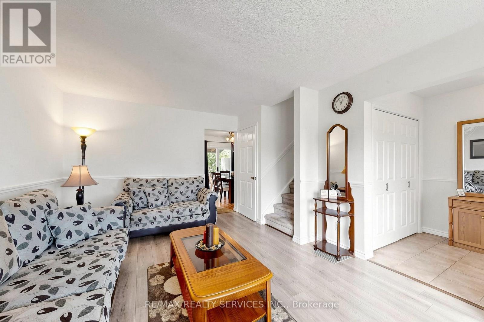 54 GRISELDA CRESCENT - 8