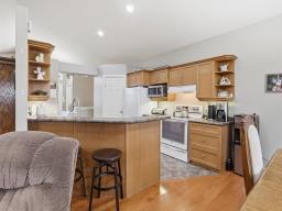 215 Centre Street N, Mitchell, MB R5G1G8 Photo 12