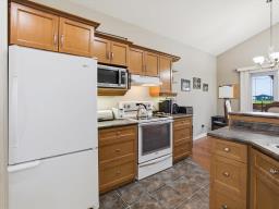 215 Centre Street N, Mitchell, MB R5G1G8 Photo 10