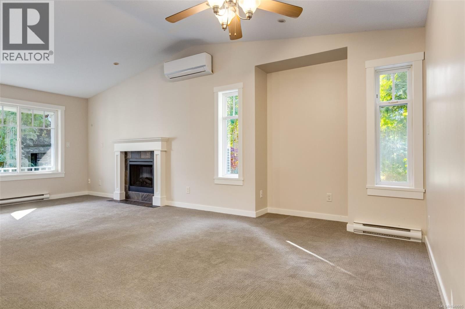 821 Park Ave - 16