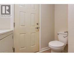 821 Park Ave, Nanaimo, BC V9R4H9 Photo 37