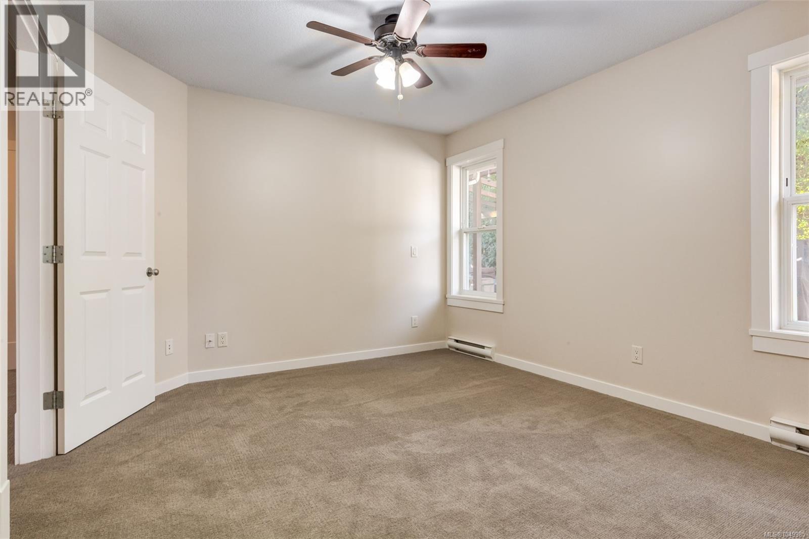821 Park Ave - 24