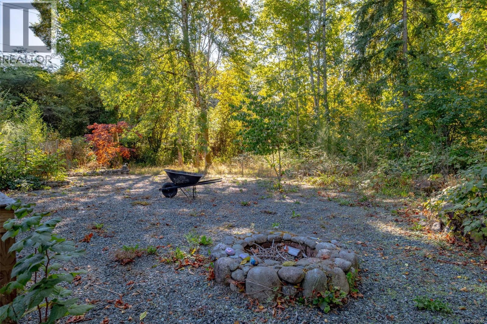 821 Park Ave - Image 57
