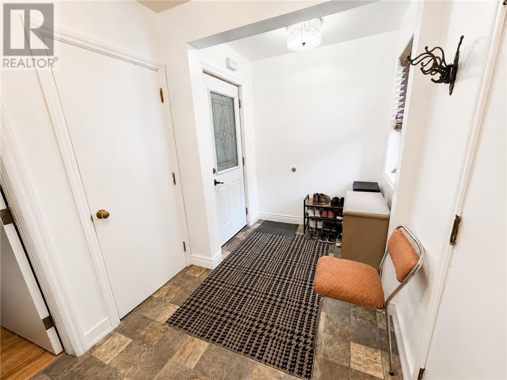 107 Lindsley Street, Greater Sudbury, Ontario, P0M1S0, Greater Sudbury, Ontario — photo 4 of 5